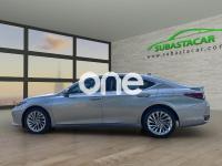 LEXUS ES 2020