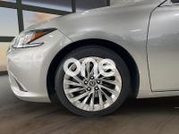 LEXUS ES 2020