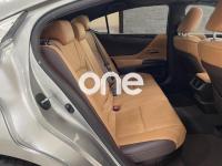 LEXUS ES 2020