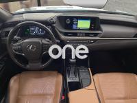 LEXUS ES 2020