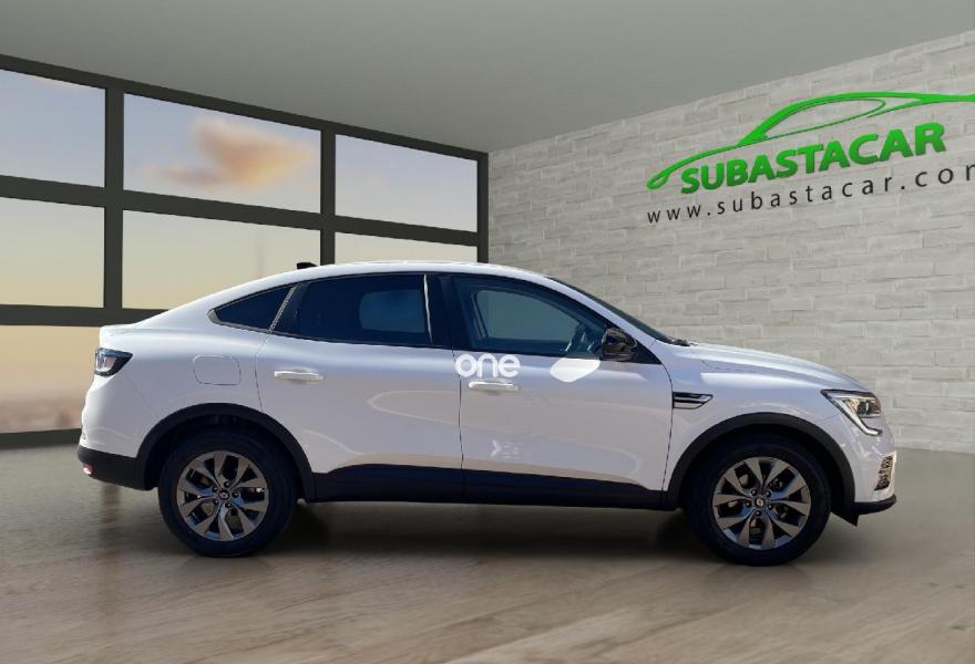 RENAULT Arkana 2024