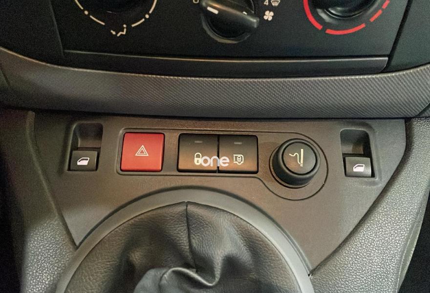 PEUGEOT Partner 2018