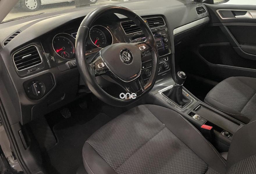 VOLKSWAGEN Golf 2019