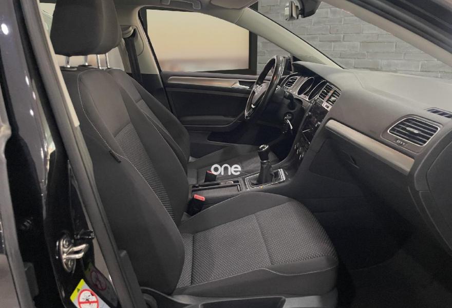 VOLKSWAGEN Golf 2019