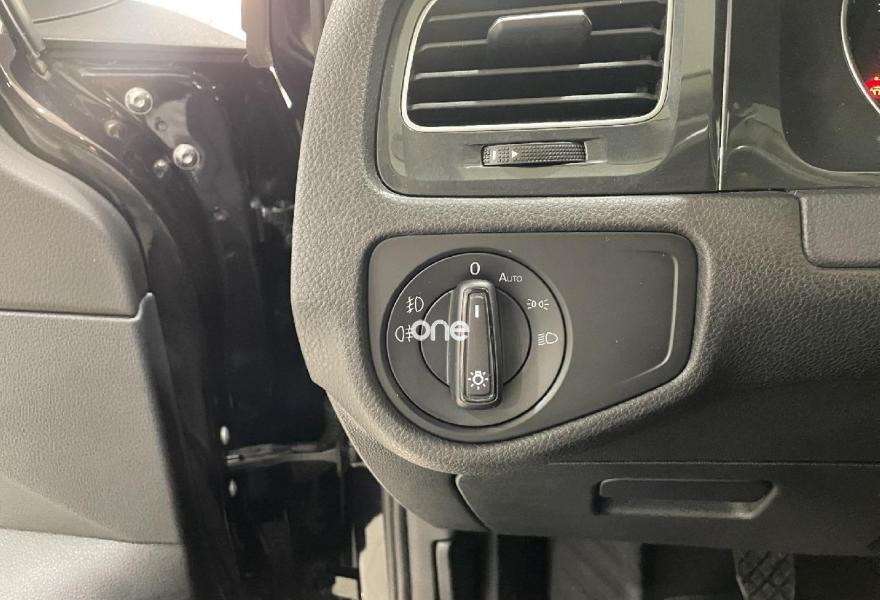 VOLKSWAGEN Golf 2019