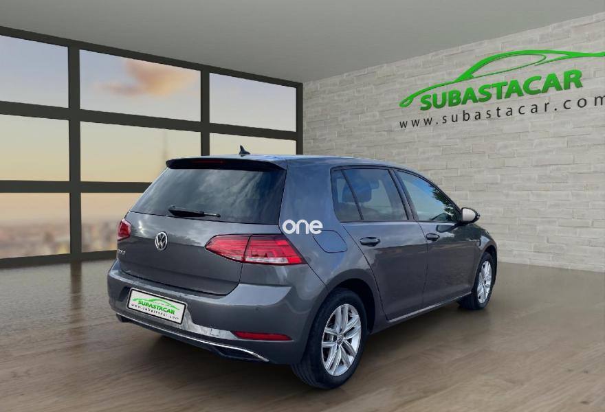 VOLKSWAGEN Golf 2019