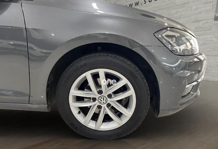 VOLKSWAGEN Golf 2019