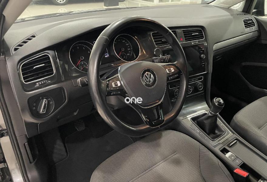 VOLKSWAGEN Golf 2019