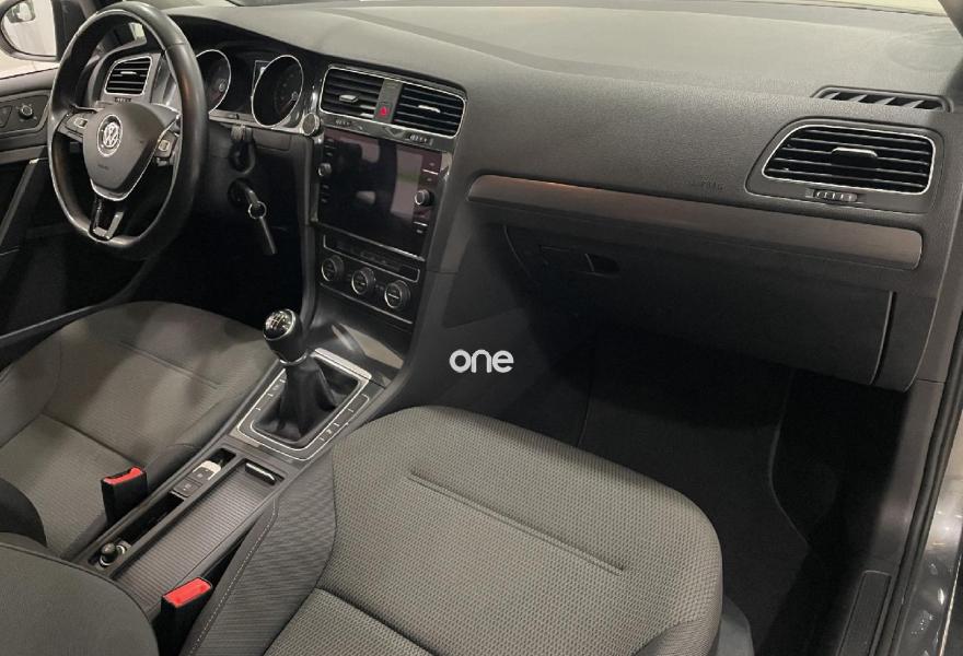 VOLKSWAGEN Golf 2019