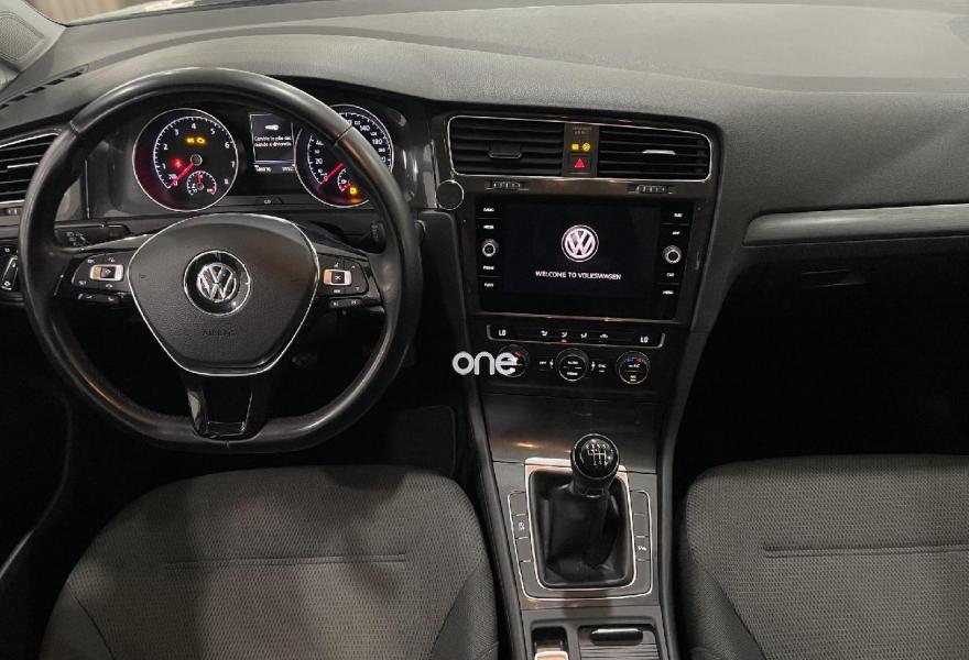 VOLKSWAGEN Golf 2019