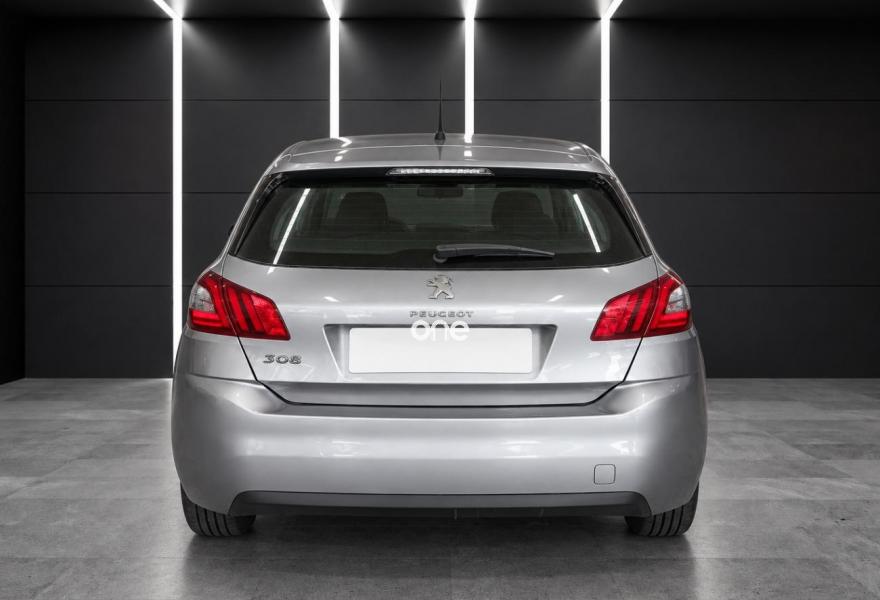 PEUGEOT 308 2020