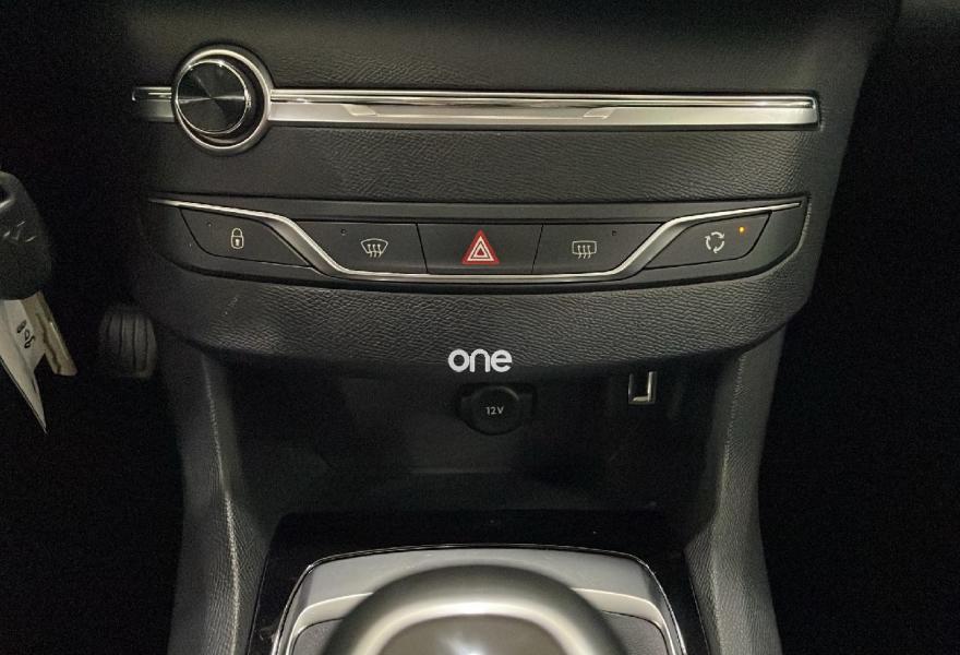 PEUGEOT 308 2020