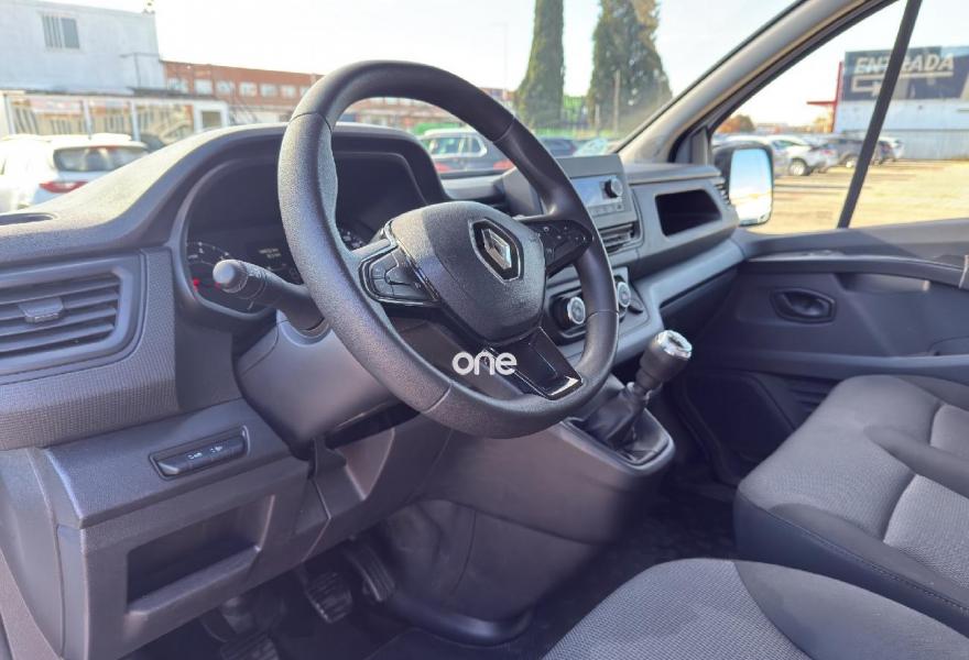RENAULT Trafic 2023