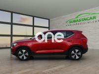 VOLVO XC40 2021