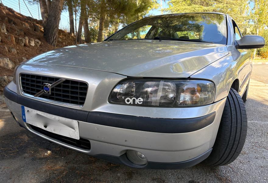 VOLVO S60 2003