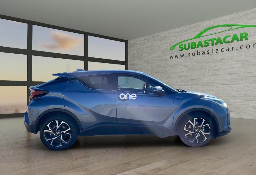 TOYOTA C-HR 2021