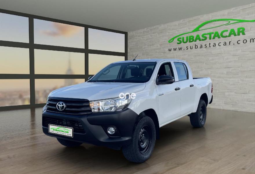 TOYOTA Hilux 2020