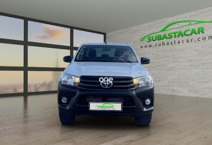 TOYOTA Hilux 2020