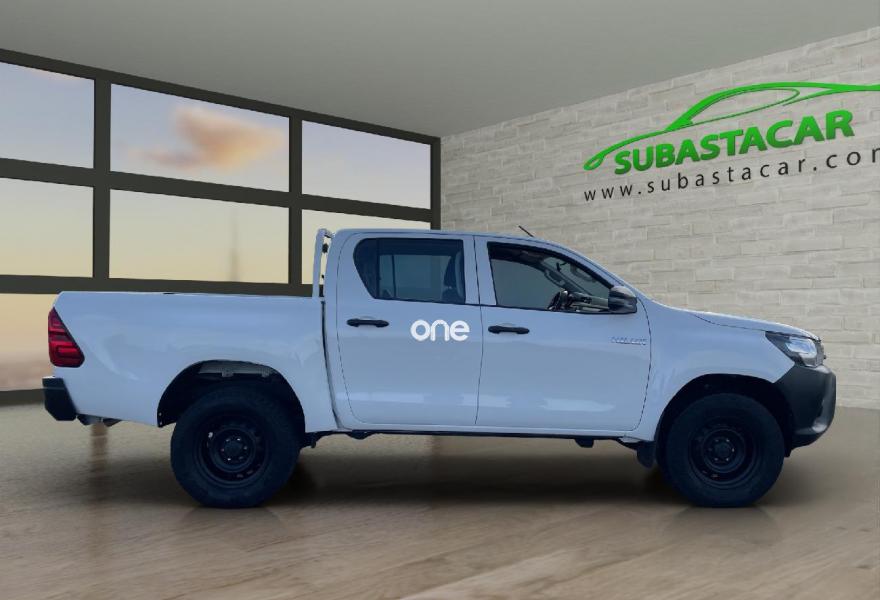 TOYOTA Hilux 2020