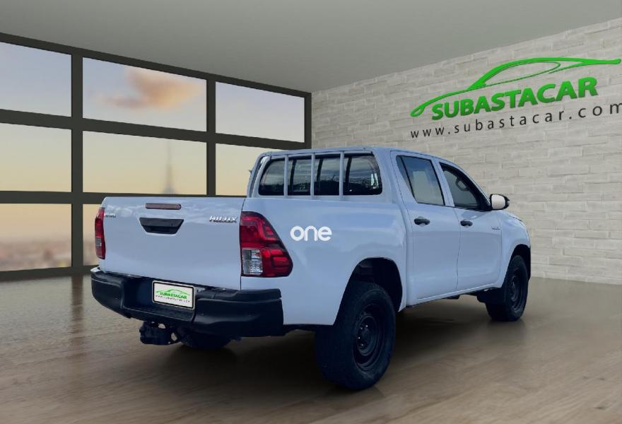 TOYOTA Hilux 2020
