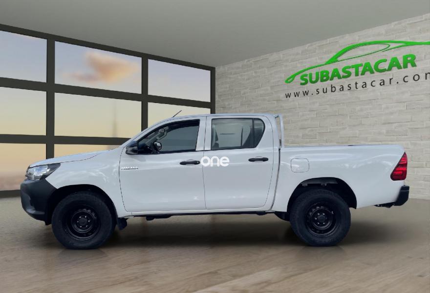 TOYOTA Hilux 2020