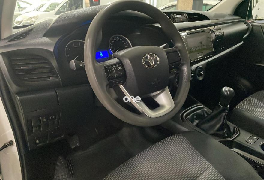 TOYOTA Hilux 2020