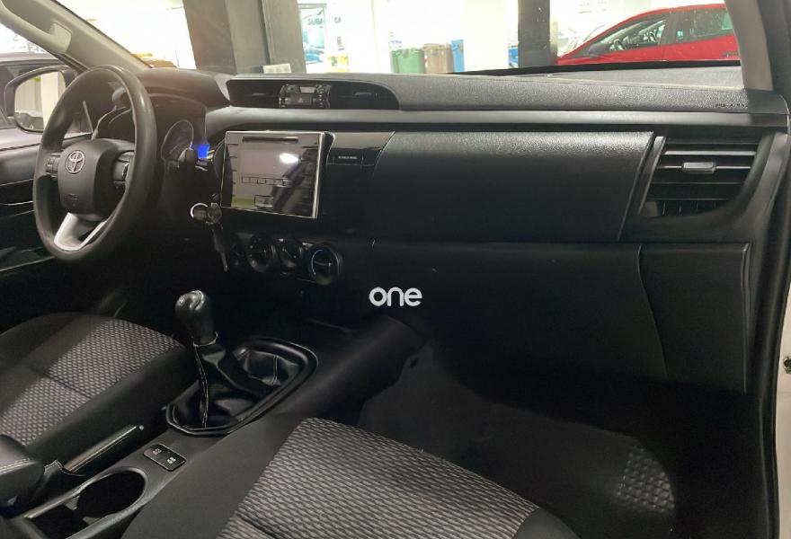 TOYOTA Hilux 2020