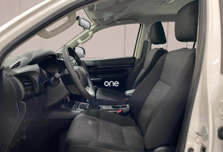 TOYOTA Hilux 2020