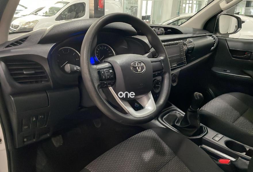 TOYOTA Hilux 2020