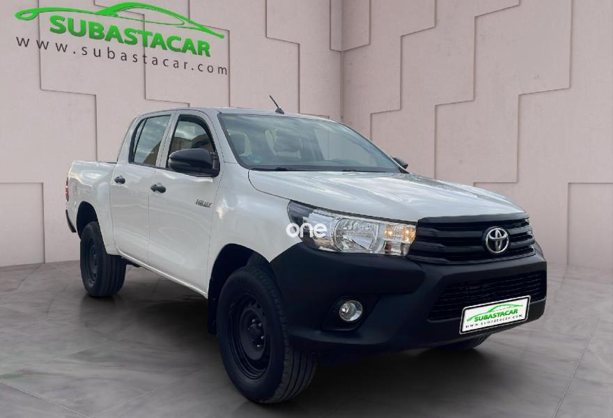 TOYOTA Hilux 2020