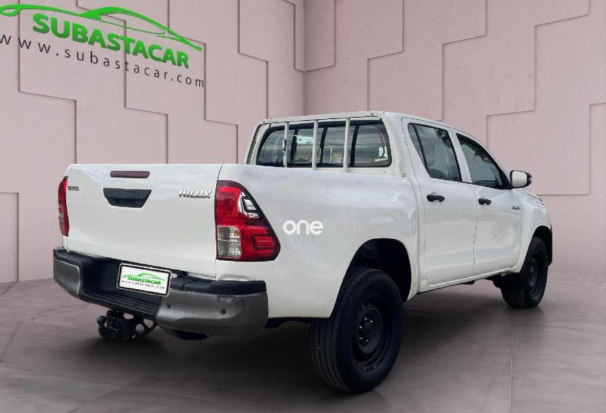TOYOTA Hilux 2020