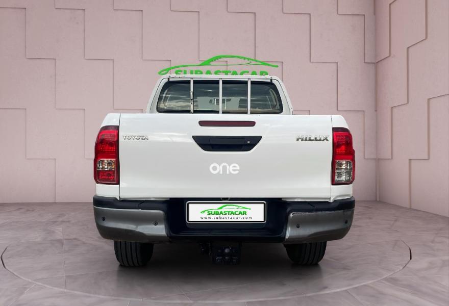 TOYOTA Hilux 2020