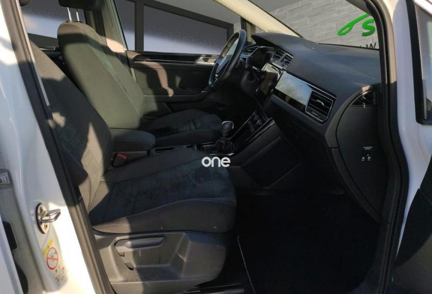 VOLKSWAGEN Touran 2021