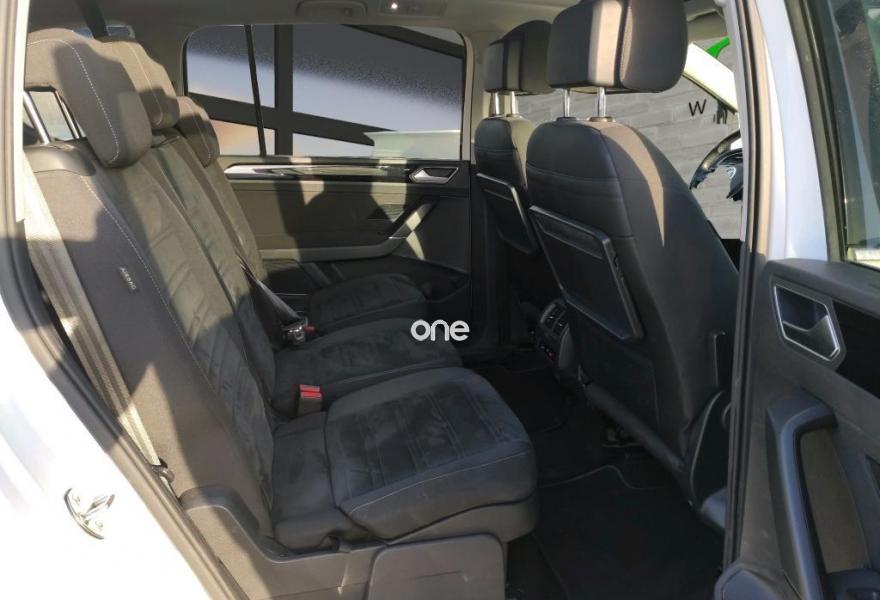 VOLKSWAGEN Touran 2021