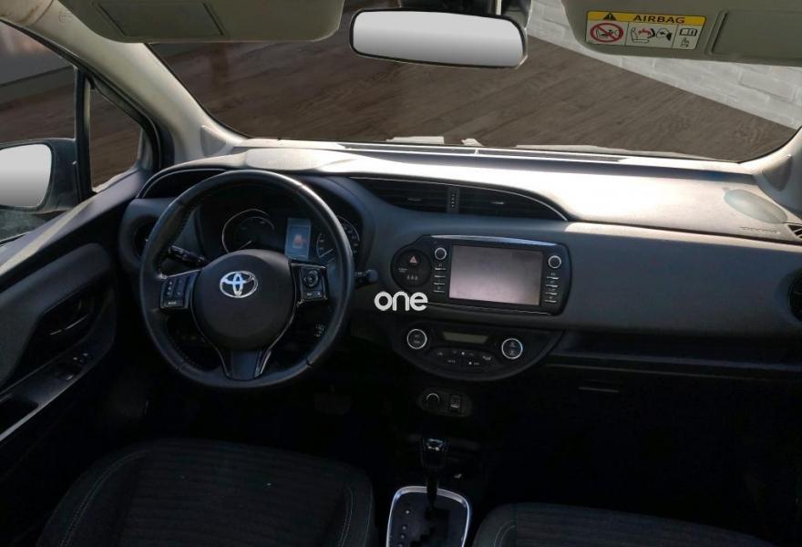 TOYOTA Yaris 2019