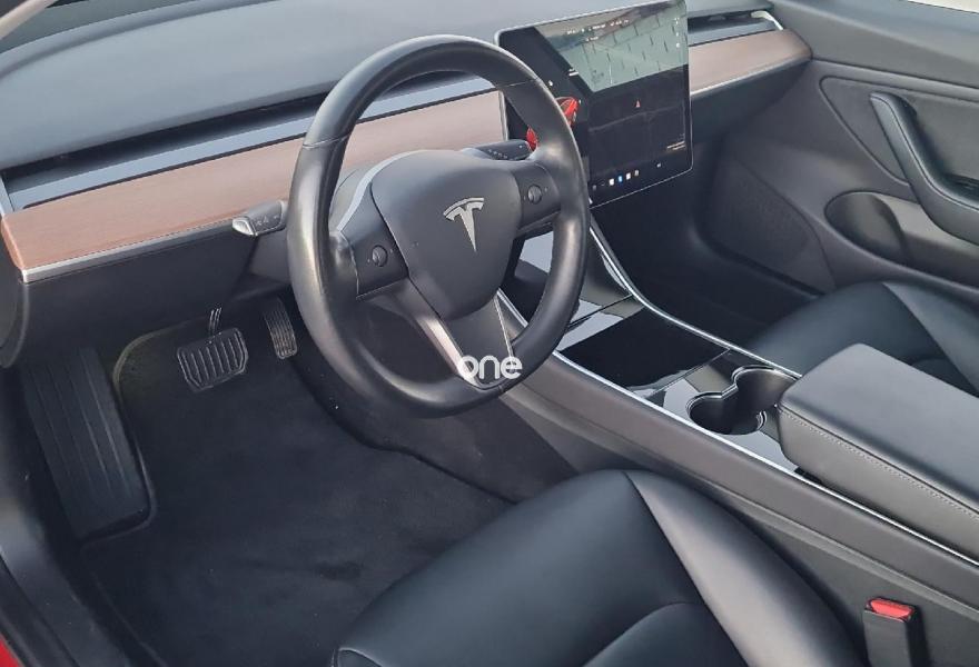 TESLA Model 3 2019