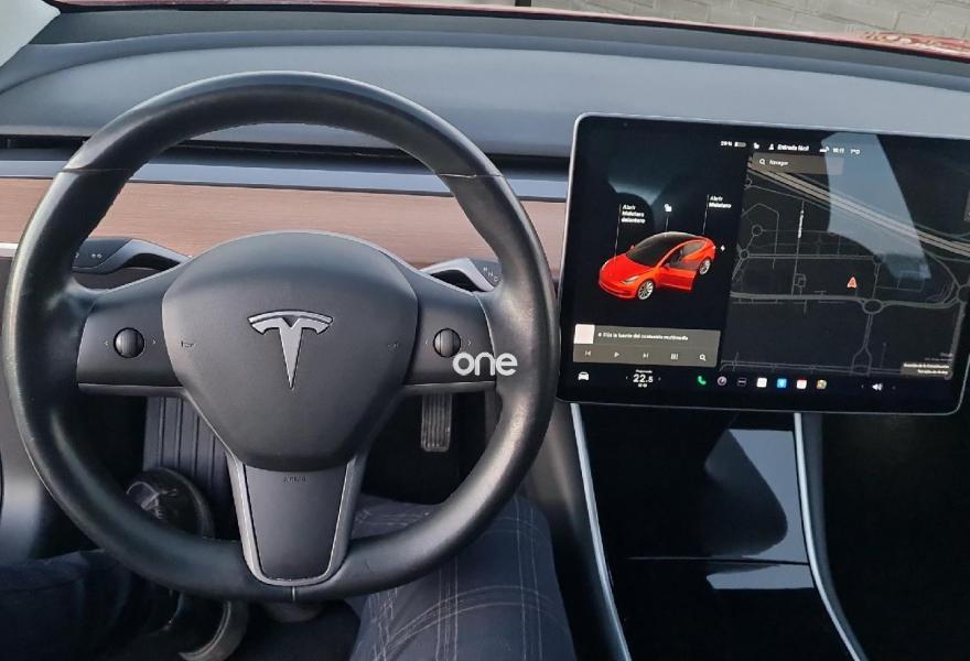 TESLA Model 3 2019