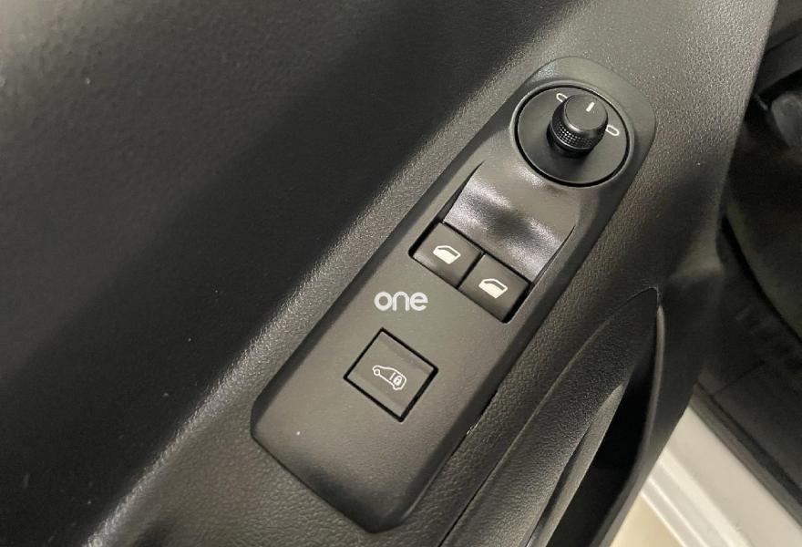 PEUGEOT Partner 2021