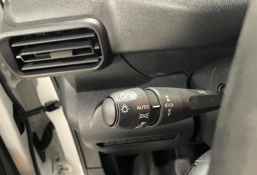 PEUGEOT Partner 2021