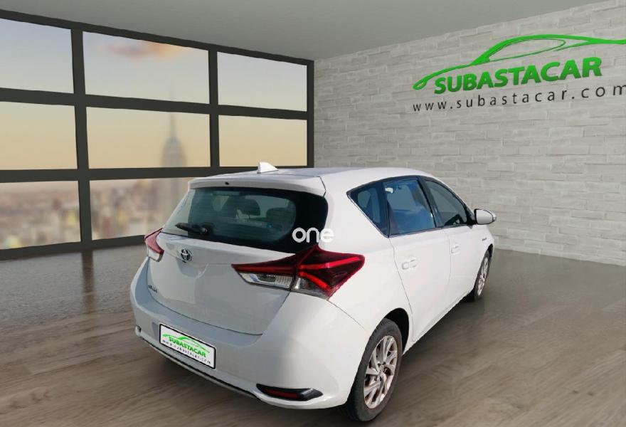 TOYOTA Auris 2018
