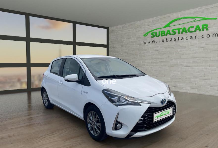 TOYOTA Yaris 2018