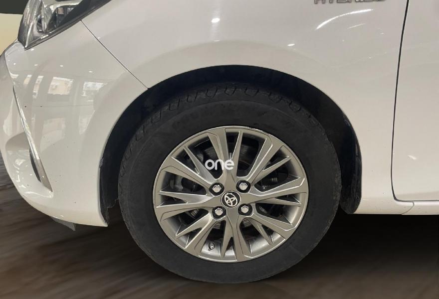 TOYOTA Yaris 2018