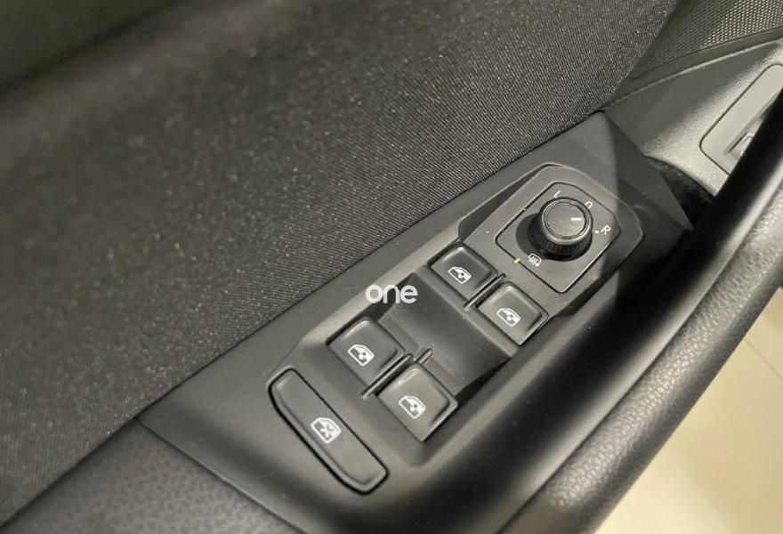 VOLKSWAGEN Passat 2019