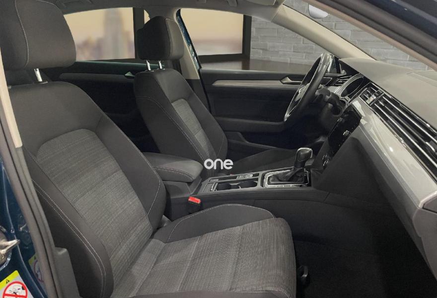 VOLKSWAGEN Passat 2019