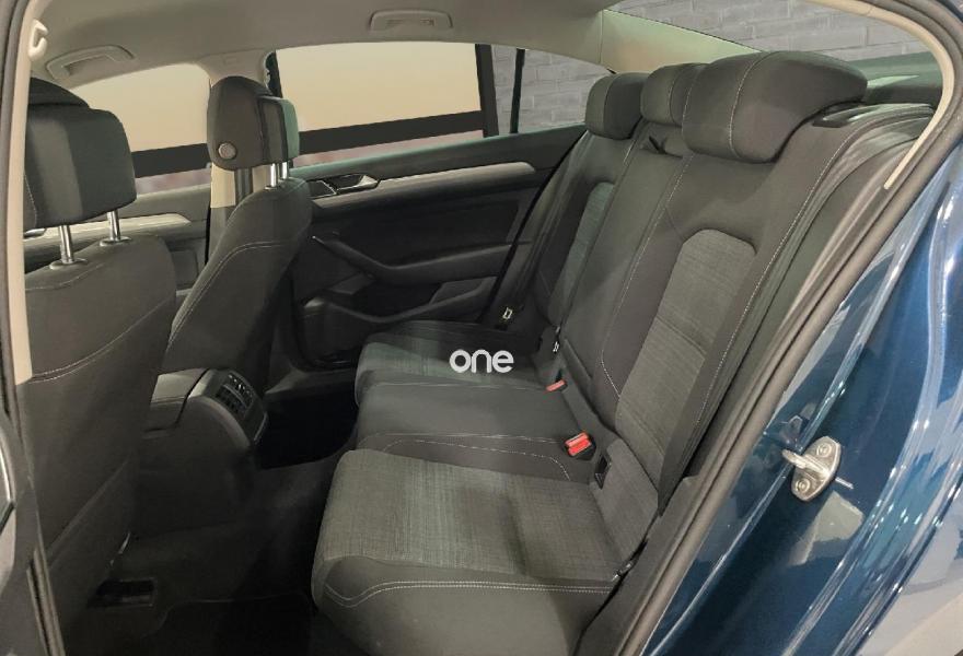 VOLKSWAGEN Passat 2019