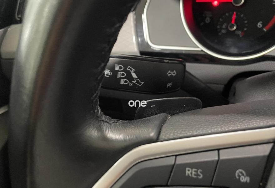 VOLKSWAGEN Passat 2019