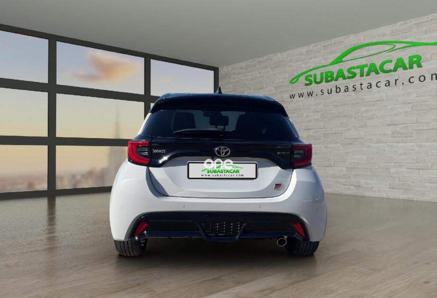 TOYOTA Yaris 2024