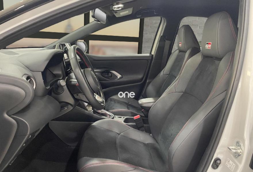 TOYOTA Yaris 2024