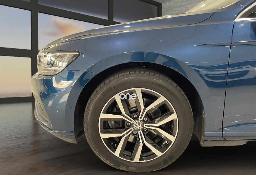 VOLKSWAGEN Passat 2019