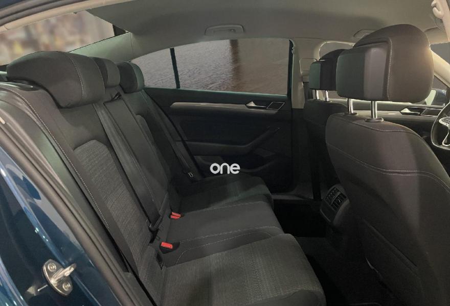 VOLKSWAGEN Passat 2019